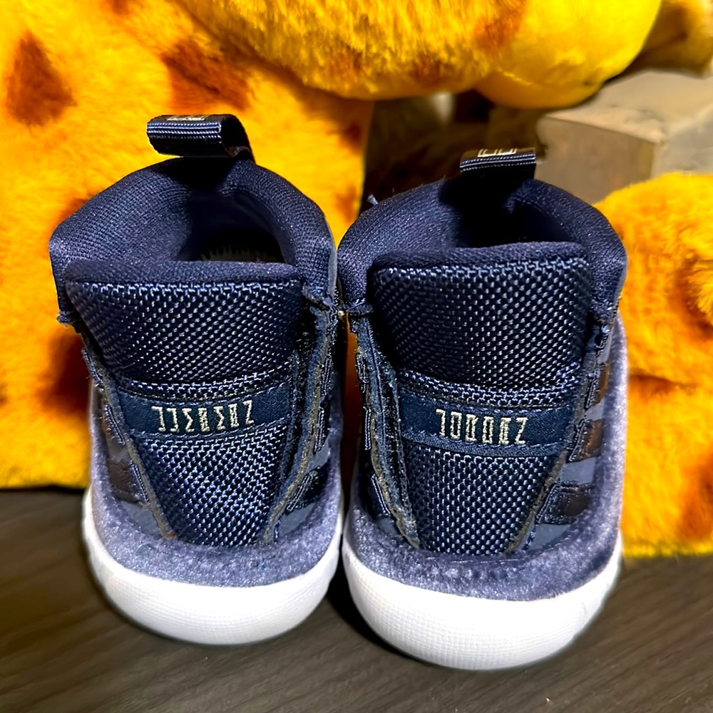 Size 1C.. Jordan 11